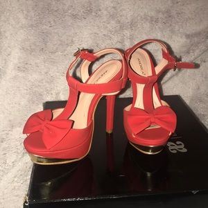 NWOT ANDREA Red High Heels